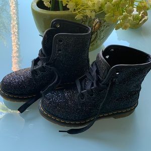 Dr Martens 1460 Farrah Black Doc Gltr Glitter Ankle Boots sz 5
